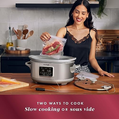 Crock-Pot 7 Quart Programmable Cook & Carry Slow Cooker B19C